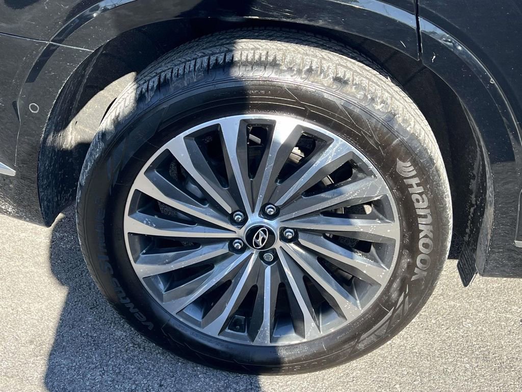 Used 2024 Hyundai Palisade Calligraphy image 9