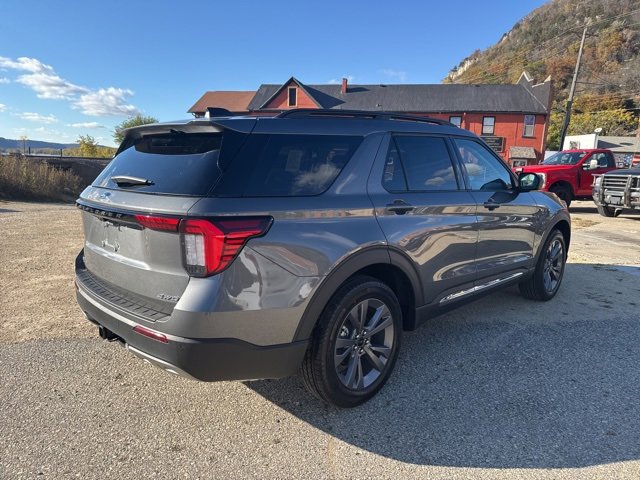 New 2025 Ford Explorer Active image 5