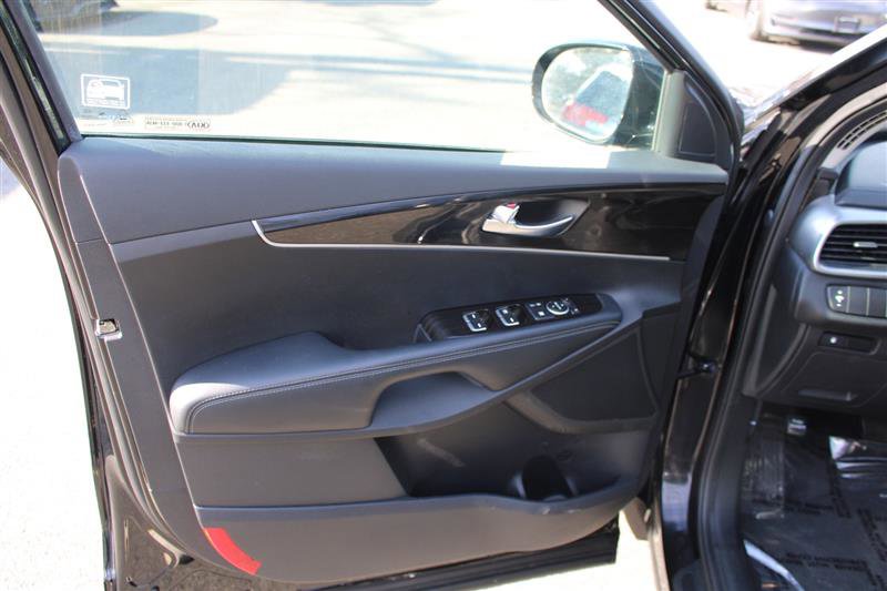 Used 2019 Kia Sorento L FWD image 12