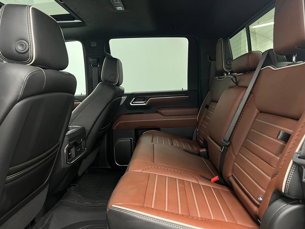 Used 2026 GMC Sierra 2500 Denali Ultimate w/ LPO, GMC Protection Package AWD/4WD image 27