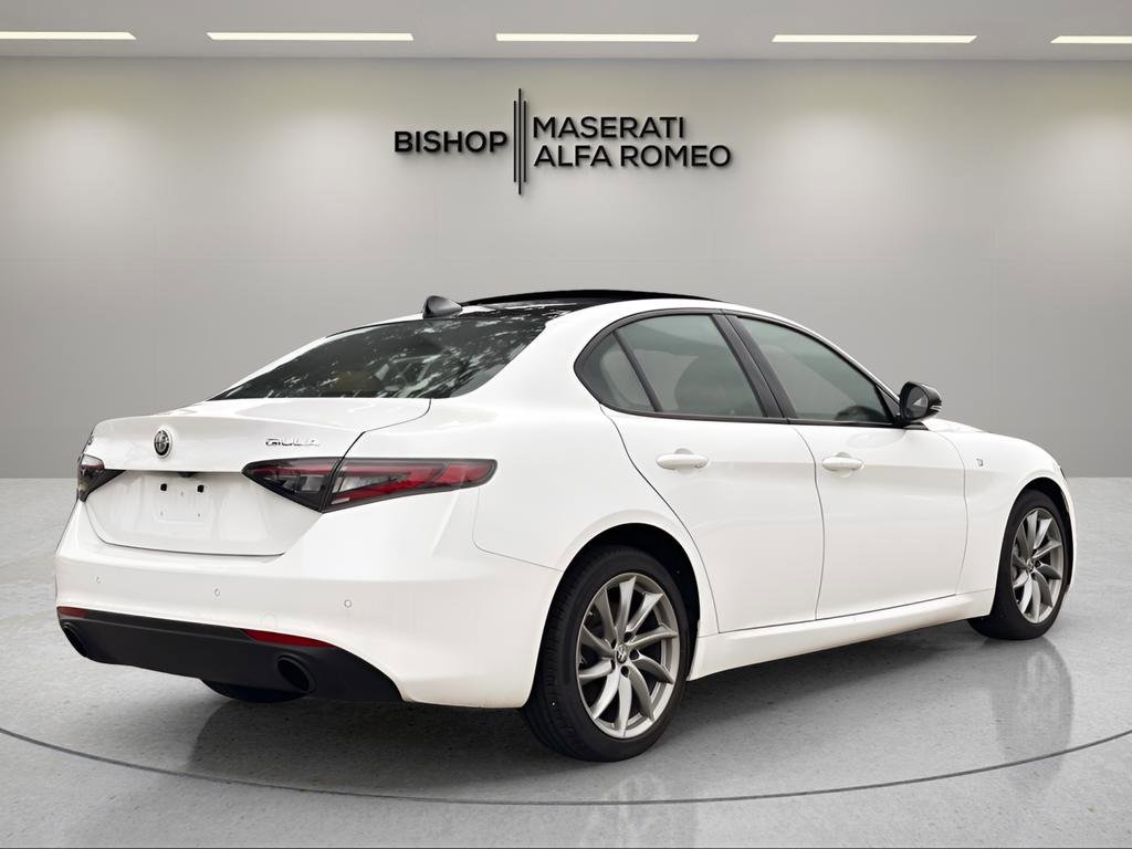 Used 2024 Alfa Romeo Giulia Ti image 6