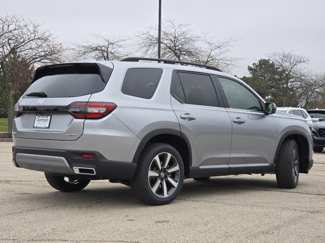 New 2025 Honda Pilot Touring image 19