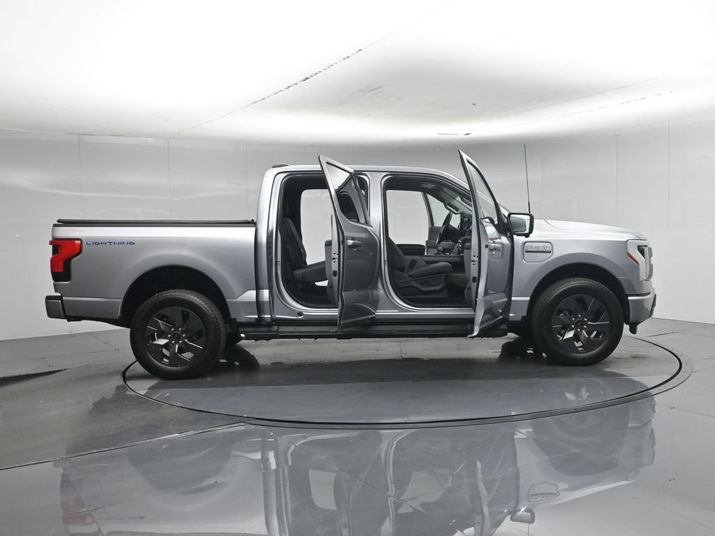 Used 2022 Ford F150 Lightning XLT w/ Equipment Group 312A High AWD/4WD image 5