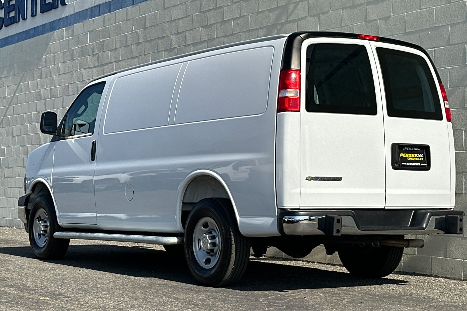 Used 2025 Chevrolet Express 2500 w/ Driver Convenience Package RWD image 6