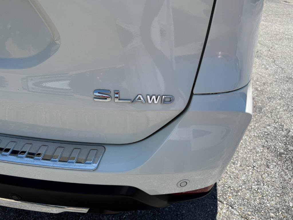 Used 2019 Nissan Rogue SL w/ Premium Package image 7