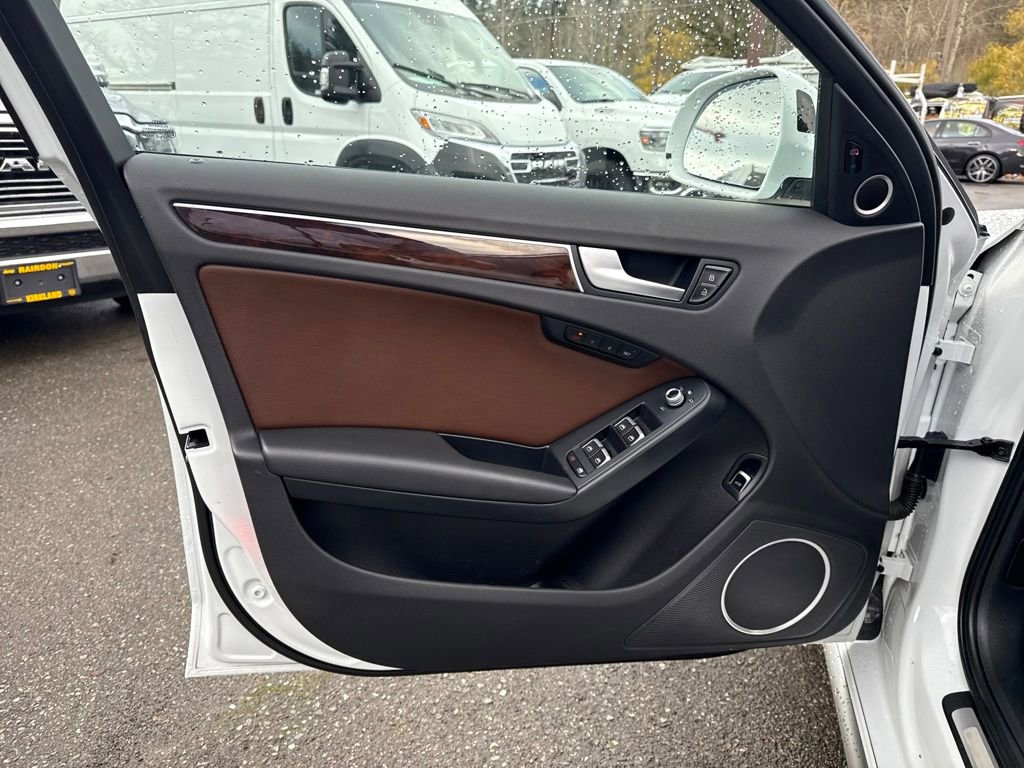 Used 2016 Audi A4 Premium Plus w/ Technology Package image 16