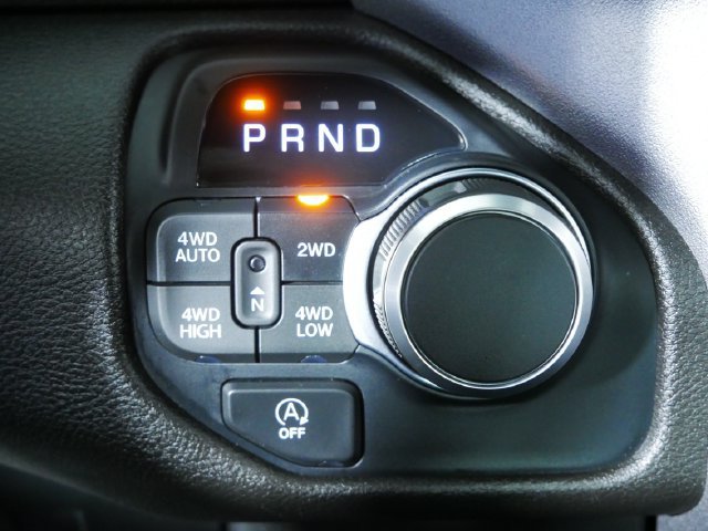 Used 2025 RAM 1500 Big Horn AWD/4WD image 31