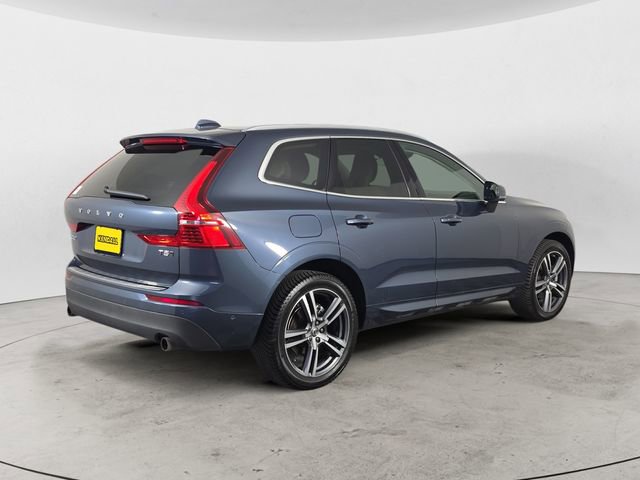 Used 2019 Volvo XC60 T5 Momentum w/ Multimedia Package image 5