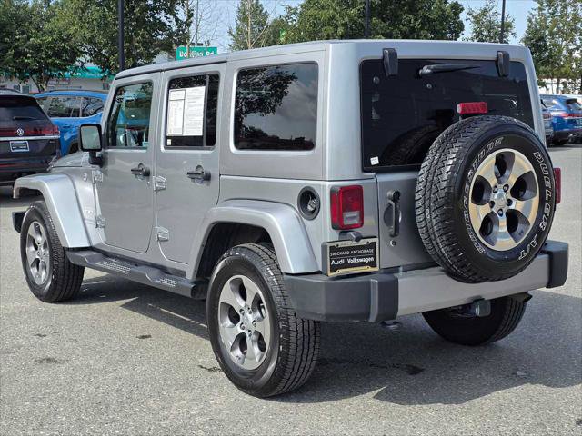 Used 2017 Jeep Wrangler Unlimited Sahara w/ Connectivity Group AWD/4WD image 5