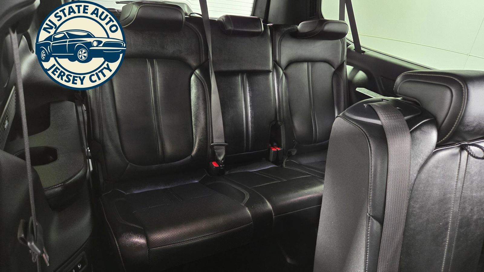 Used 2024 Jeep Wagoneer L Series II w/ Flexible Seating Group AWD/4WD image 40