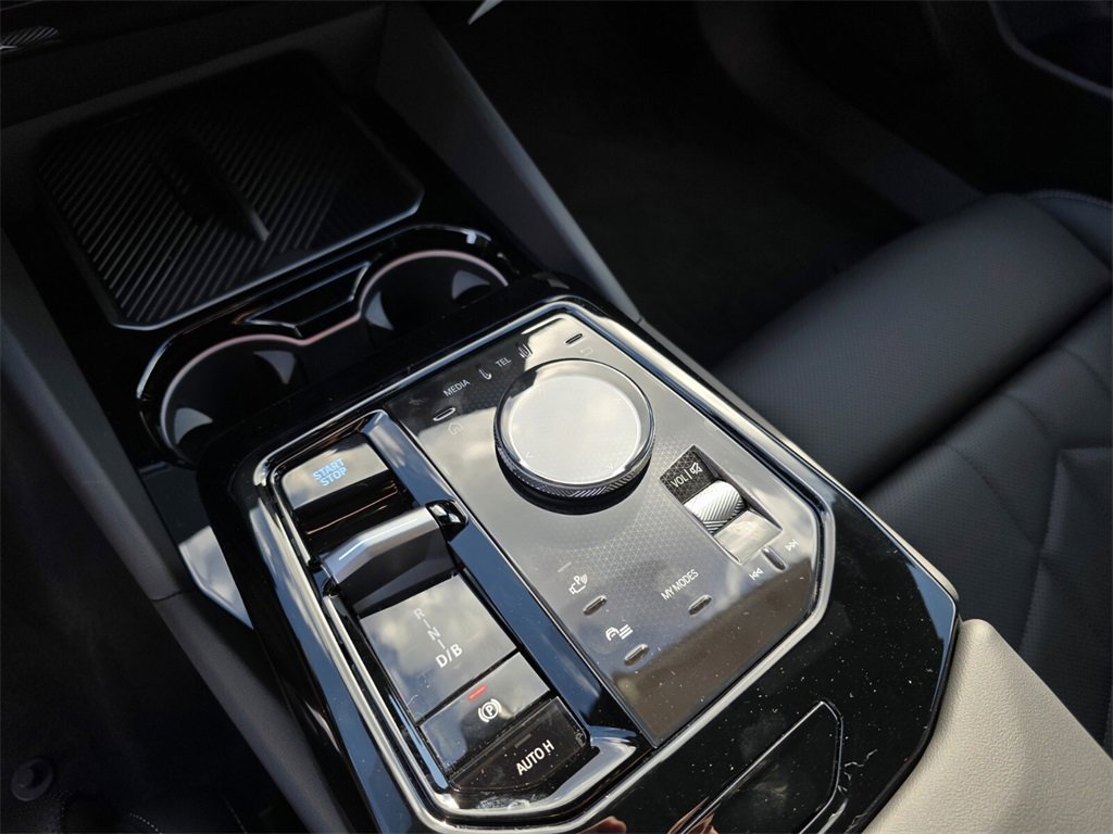 New 2026 BMW i5 eDrive40 w/ M Sport Package image 15