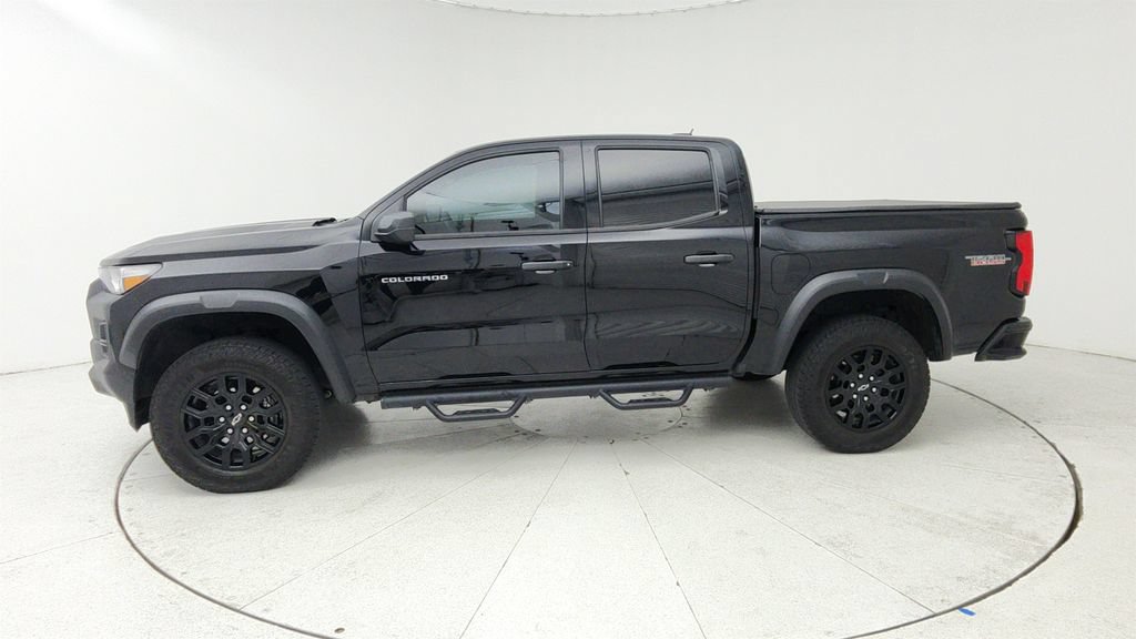 Used 2024 Chevrolet Colorado Trail Boss AWD/4WD image 4
