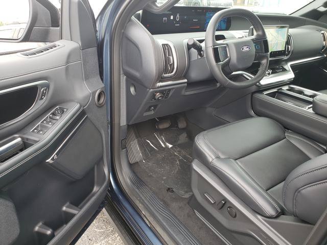 New 2027 Ford Expedition Max Platinum w/ Stealth Performance Package AWD/4WD image 12