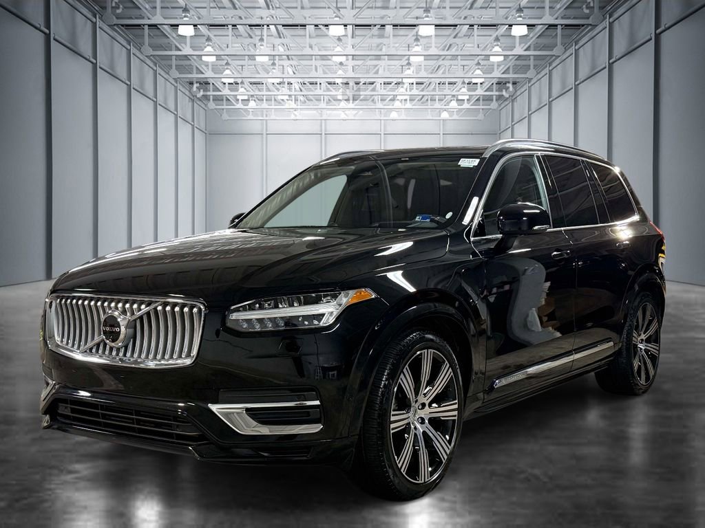 Used 2024 Volvo XC60 B5 Plus w/ Climate Package AWD/4WD image 1