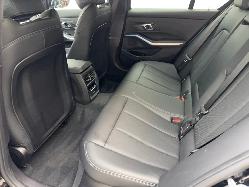 Used 2025 BMW 330i Sedan RWD image 35