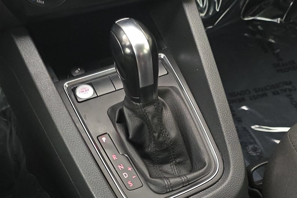 Used 2016 Volkswagen Jetta SE FWD image 20