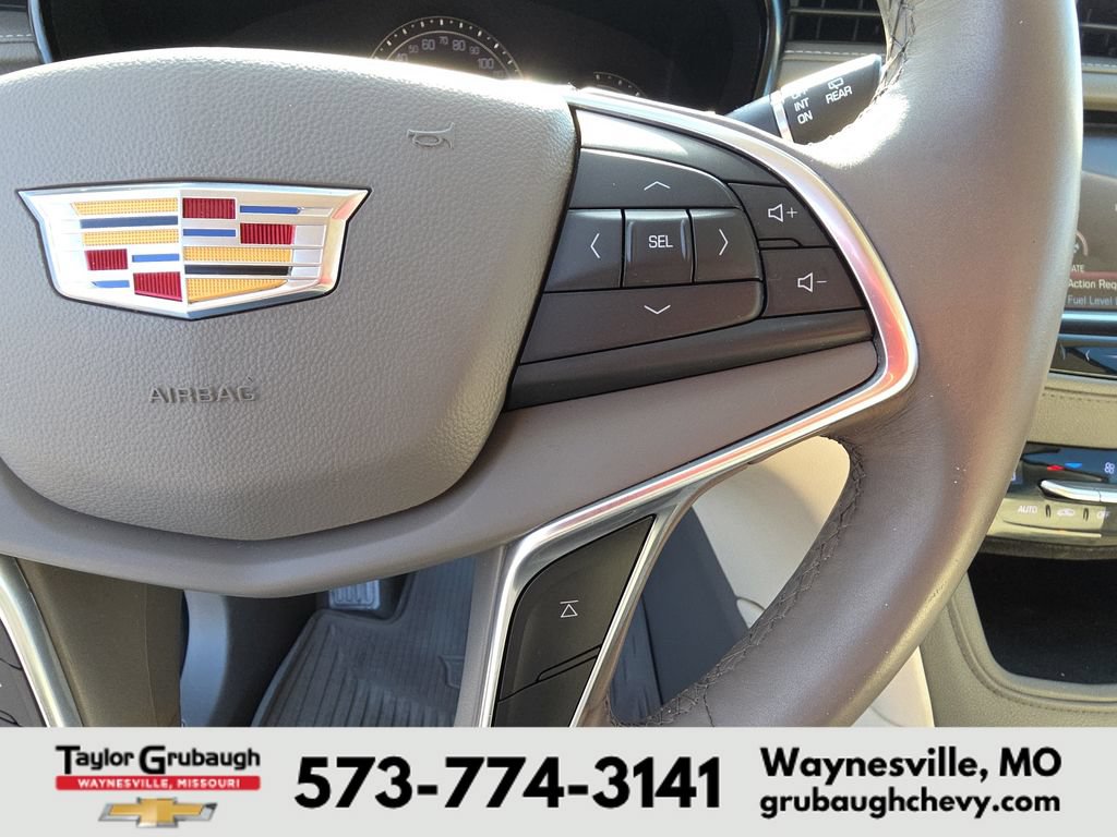Used 2018 Cadillac XT5 Luxury w/ Driver Awareness Package FWD image 19