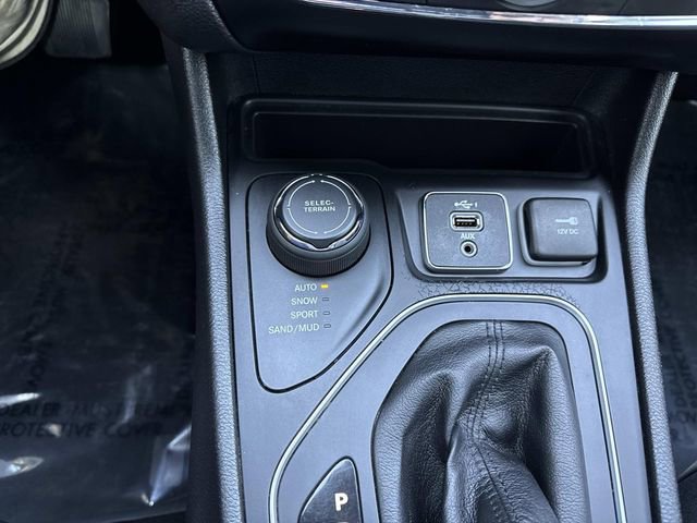 Used 2021 Jeep Cherokee Latitude Lux 80th Anniv w/ Quick Order Package 26U 80TH image 20