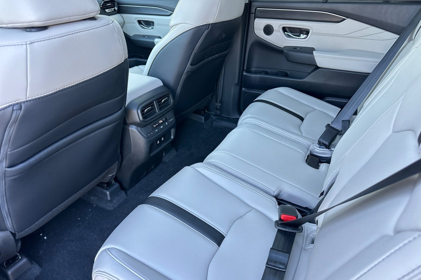New 2026 Honda Pilot Touring image 26