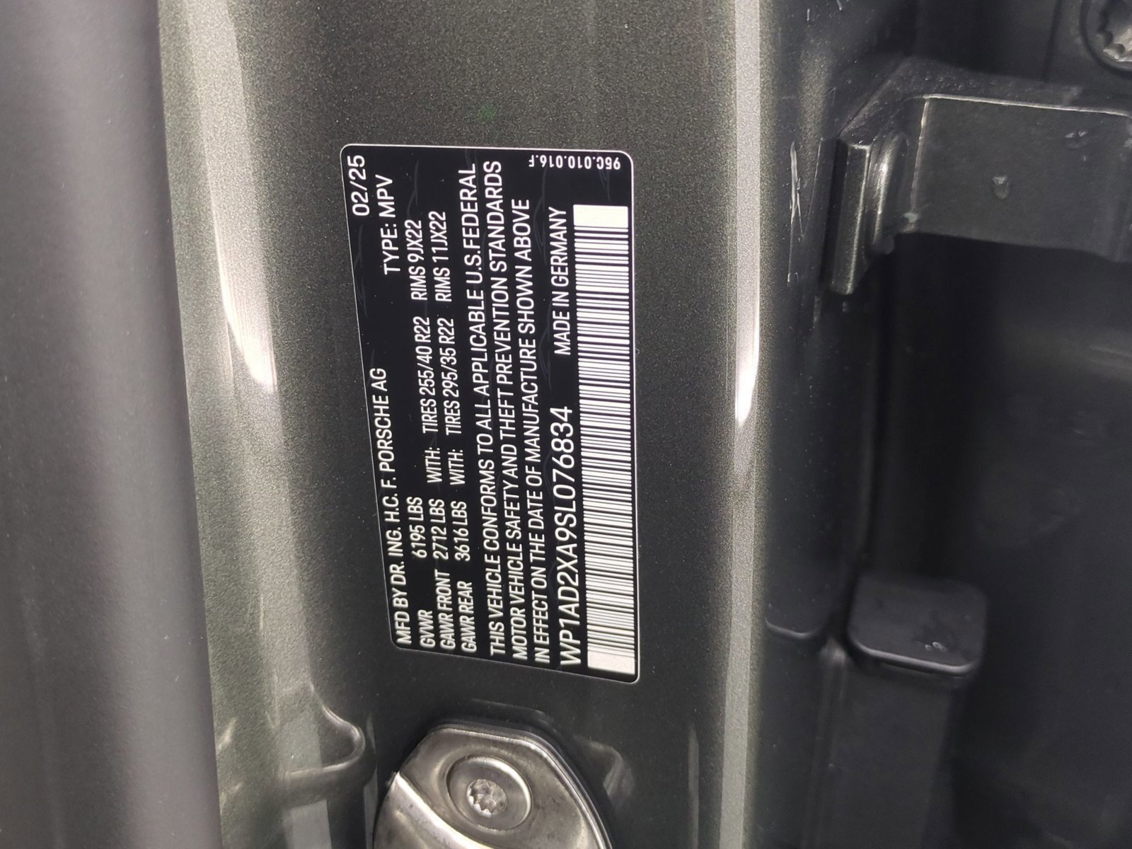 Certified 2025 Porsche Macan Electric RWD image 26