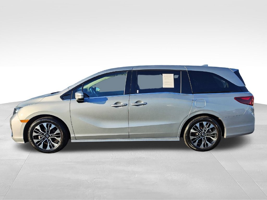 Used 2025 Honda Odyssey Elite image 2