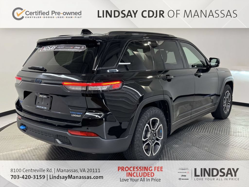 Used 2024 Jeep Grand Cherokee Trailhawk w/ Advanced Protech Group II AWD/4WD image 8