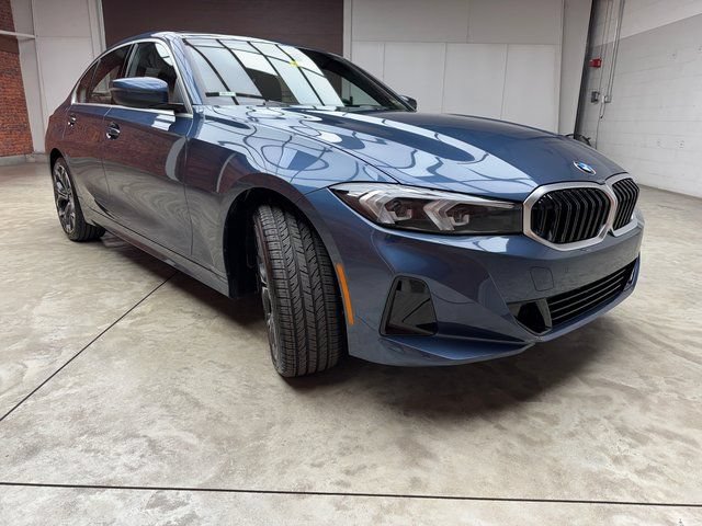 Used 2026 BMW 330i xDrive Sedan w/ Premium Package AWD/4WD image 7
