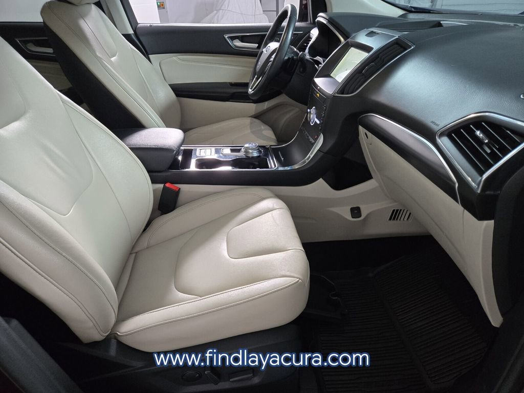 Used 2020 Ford Edge Titanium w/ Class II Trailer Tow Package image 17