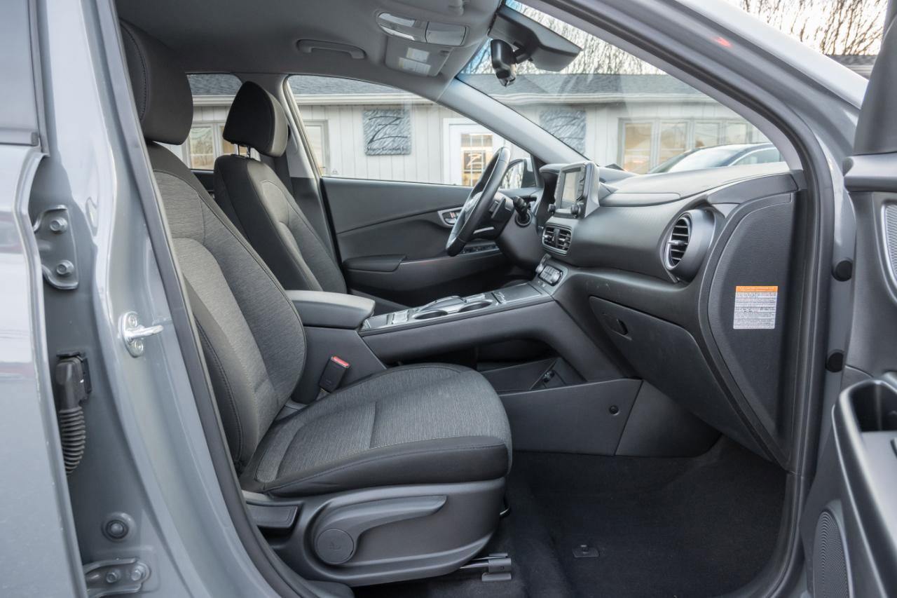 Used 2021 Hyundai Kona SEL image 29