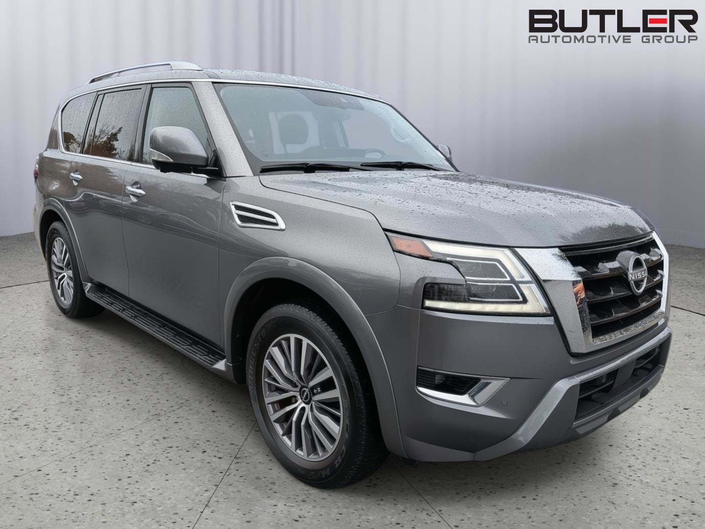 Used 2024 Nissan Armada SL w/ Captain's Chairs Package image 7