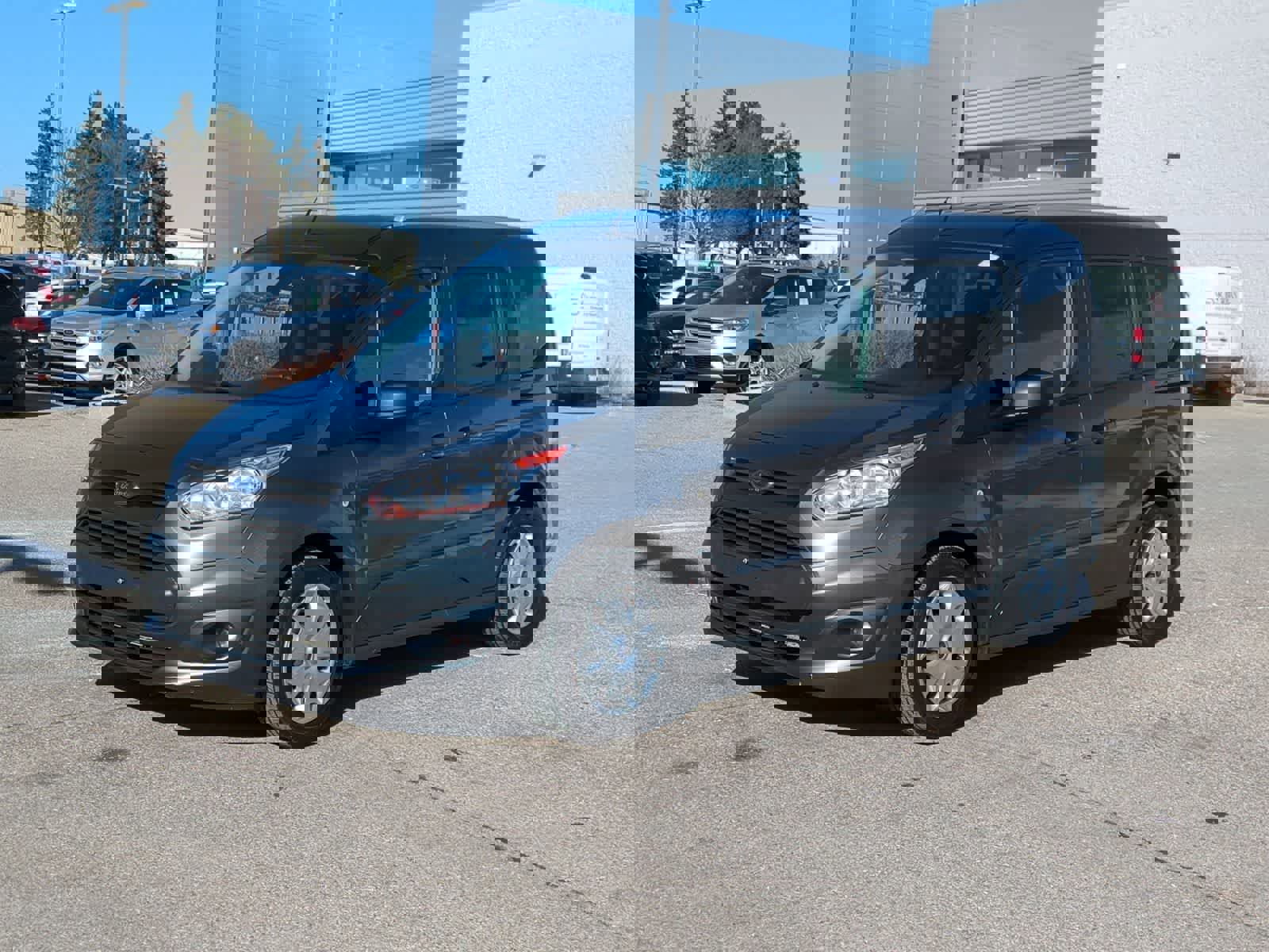 Used 2018 Ford Transit Connect XLT image 4