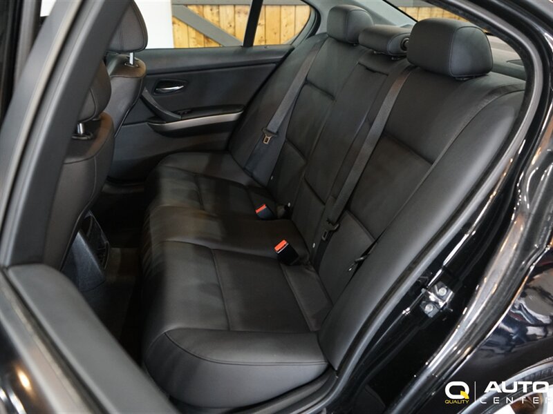 Used 2007 BMW 323i Sedan RWD image 20