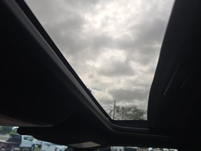 Used 2016 Lincoln Navigator Select image 13