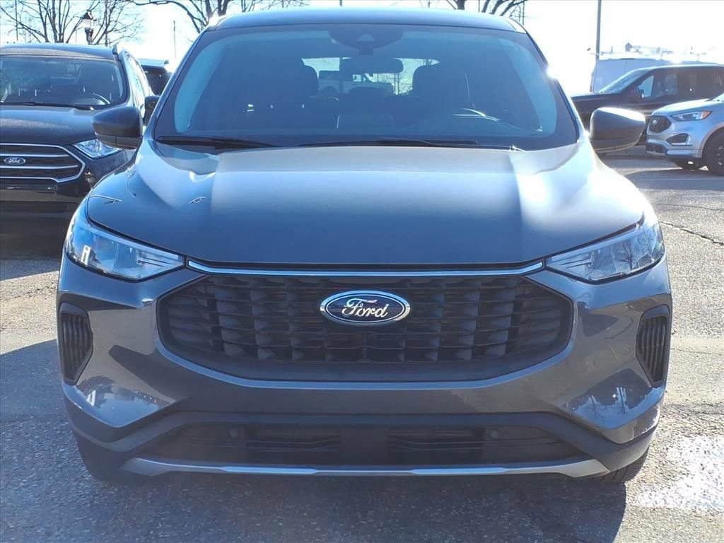 Used 2024 Ford Escape Active image 7