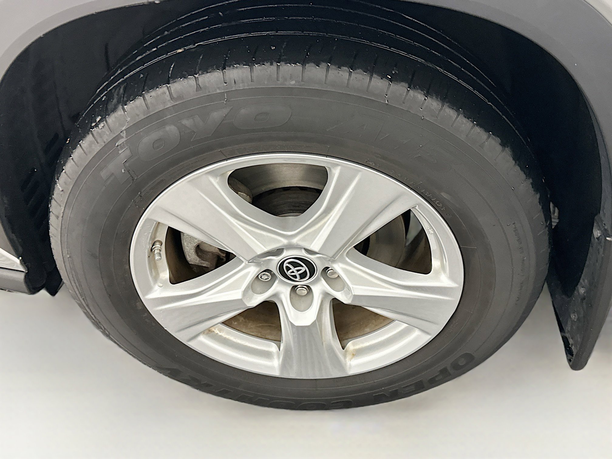 Used 2023 Toyota Highlander LE image 11