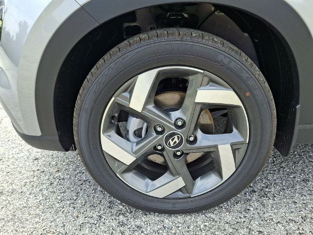 New 2026 Hyundai Venue SEL FWD image 18