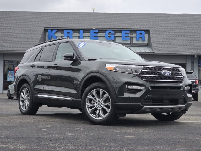 Certified 2024 Ford Explorer XLT w/ Equipment Group 202A AWD/4WD image 2