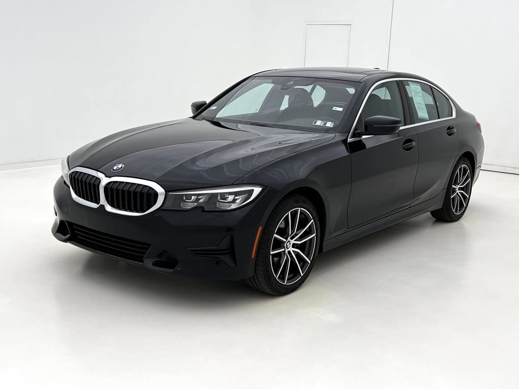 Used 2020 BMW 330i xDrive Sedan w/ Driving Assistance Package image 4