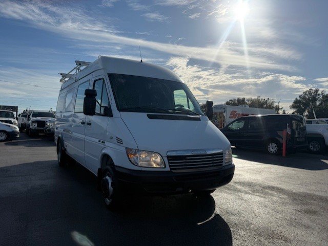 Used 2004 Dodge Sprinter 3500 w/ PWR Convenience Group image 4