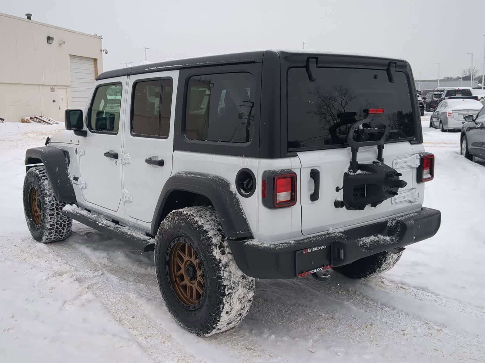 Used 2026 Jeep Wrangler Sport AWD/4WD image 12