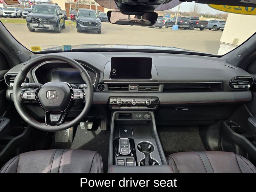 Certified 2025 Honda Pilot Black Edition image 14