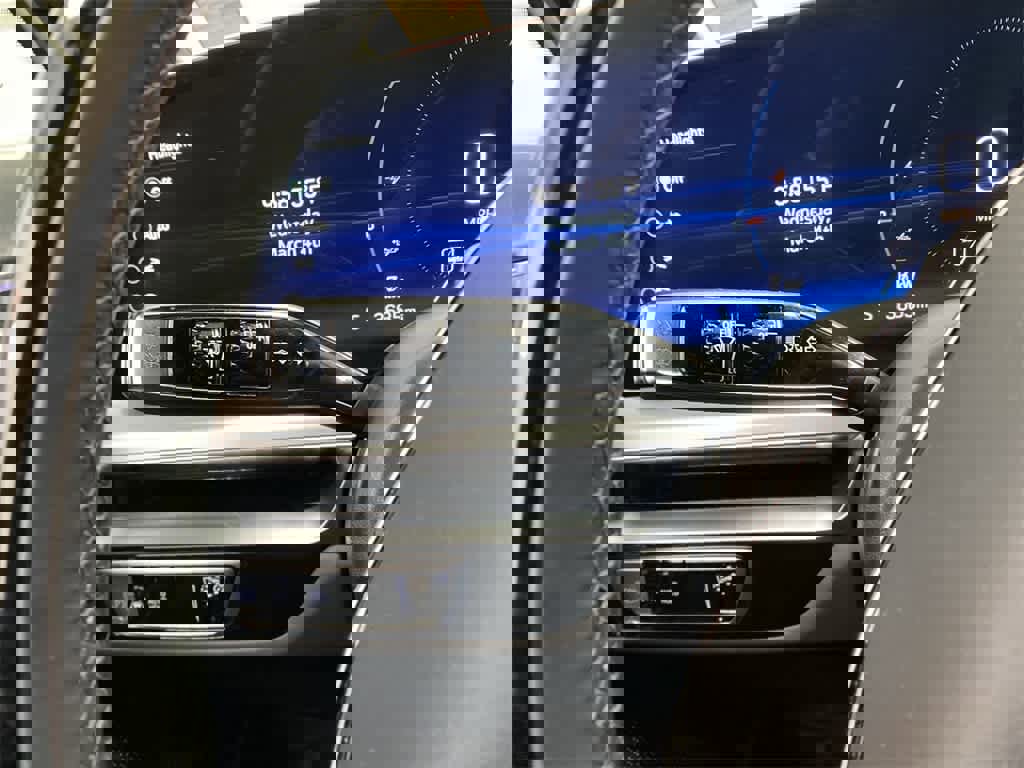 Certified 2025 Cadillac Lyriq Luxury image 23