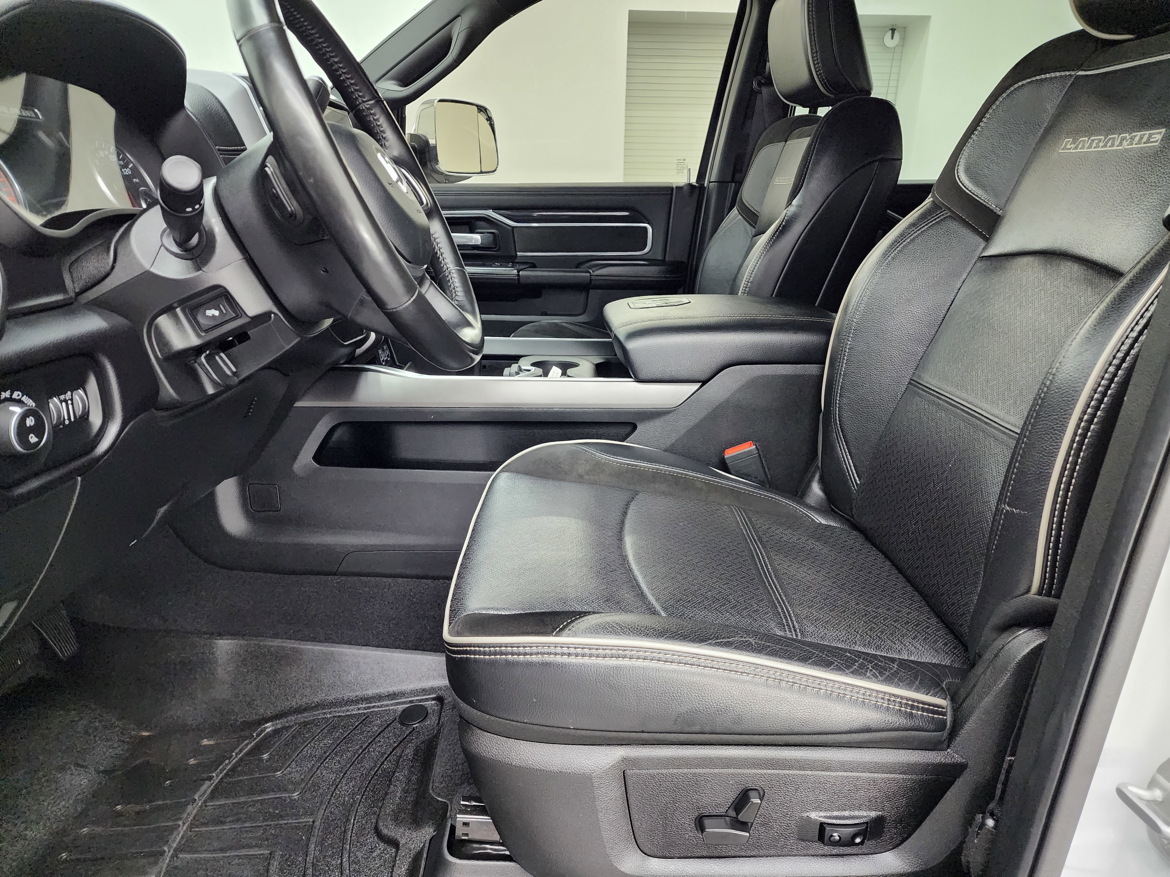 Used 2022 RAM 2500 Laramie image 8