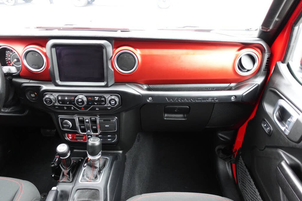 Used 2021 Jeep Wrangler Unlimited Rubicon w/ Dual Top Group AWD/4WD image 53