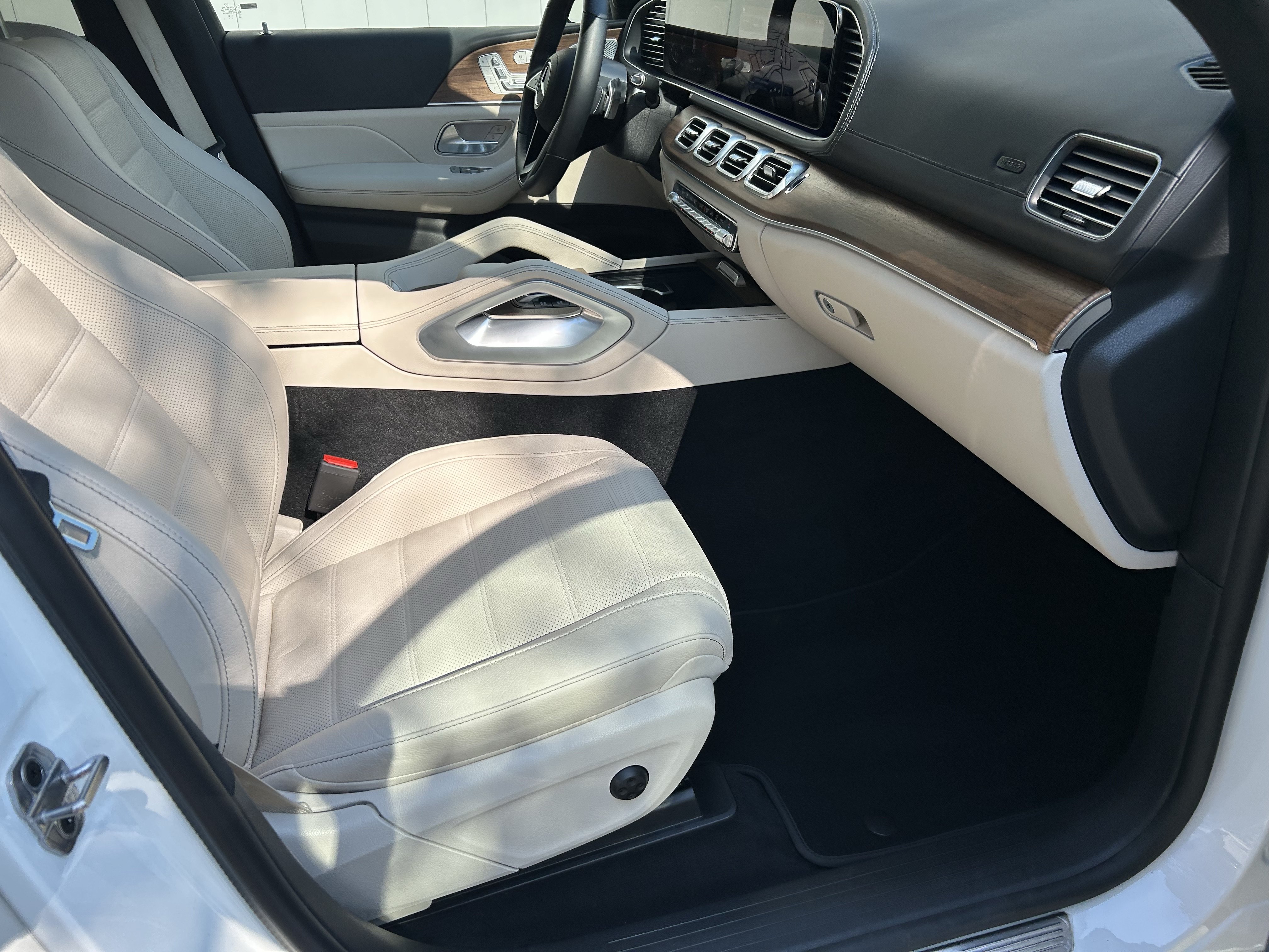 Certified 2026 Mercedes-Benz GLE 450 4MATIC Coupe image 49