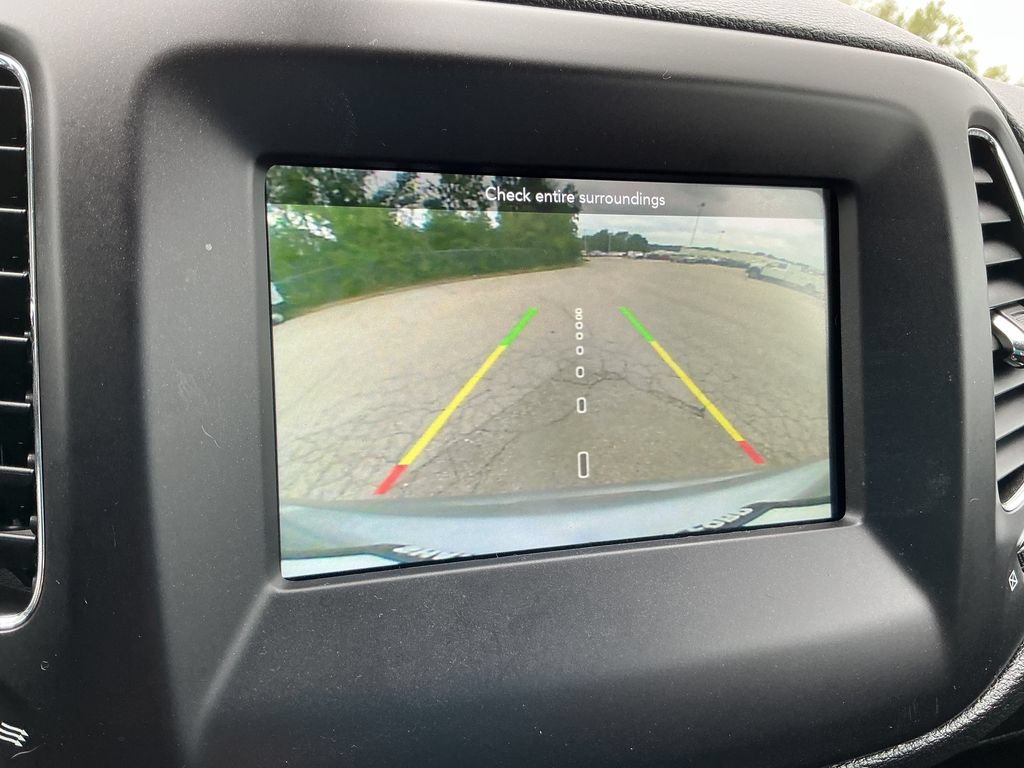 Used 2019 Jeep Compass Latitude AWD/4WD image 26
