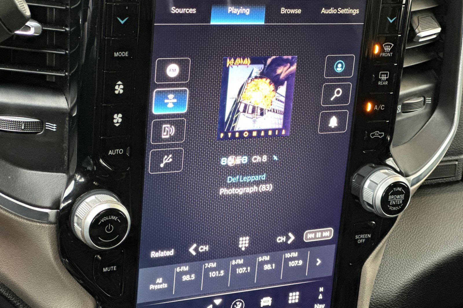 Used 2024 RAM 2500 Laramie image 18