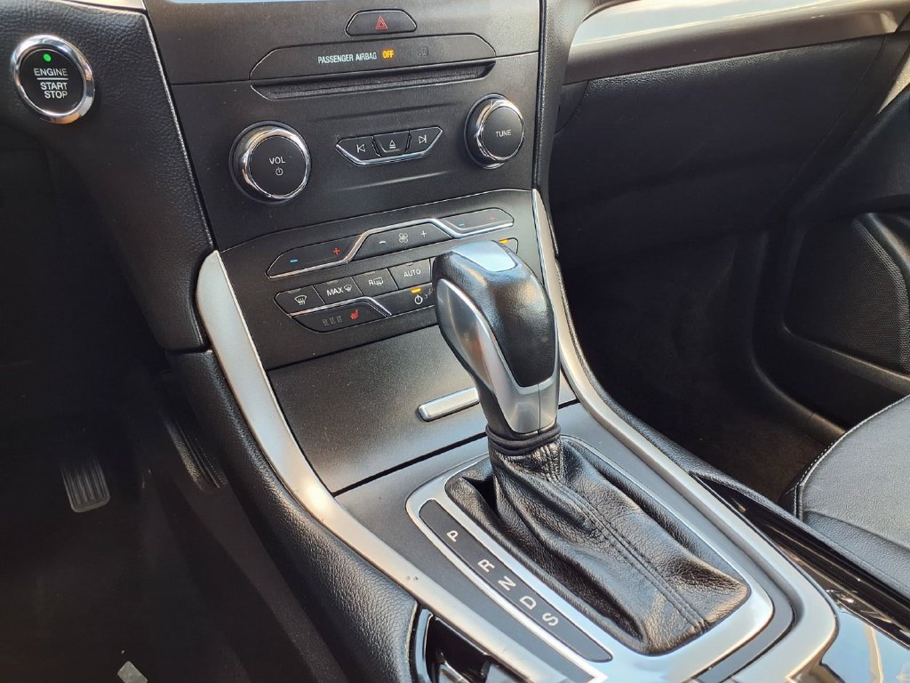 Used 2018 Ford Edge SEL w/ Equipment Group 201A FWD image 28