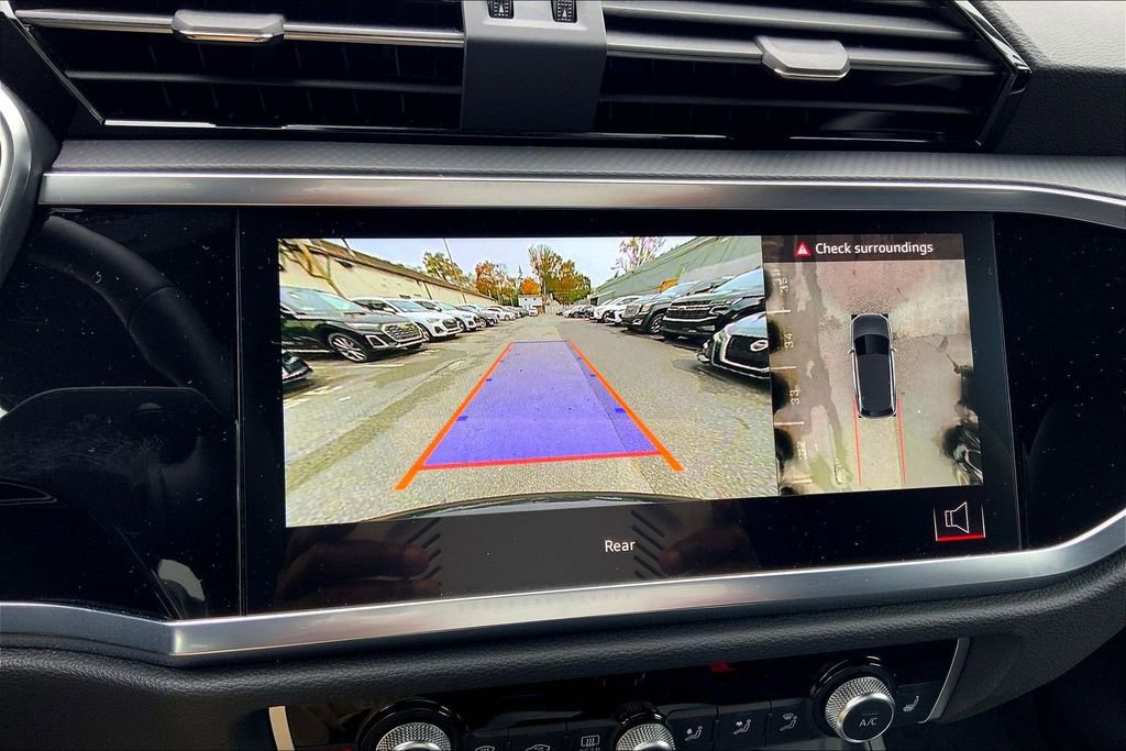 Certified 2024 Audi Q3 2.0T Premium Plus image 29