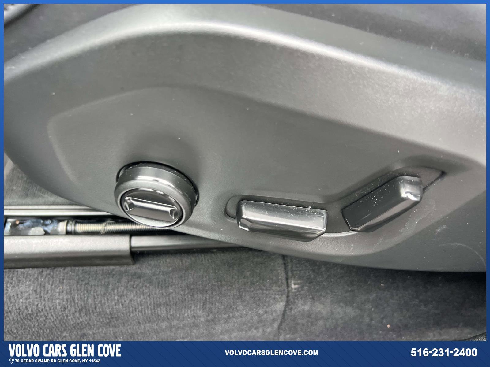 Used 2026 Volvo XC90 B5 Plus w/ Protection Package image 17